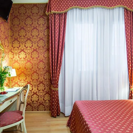 Al Gazzettino 3* Venetië